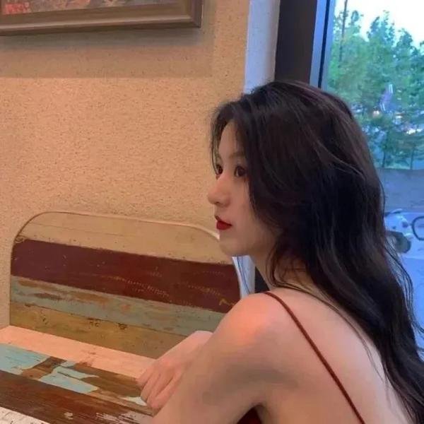 卡特曼都的夜班火车